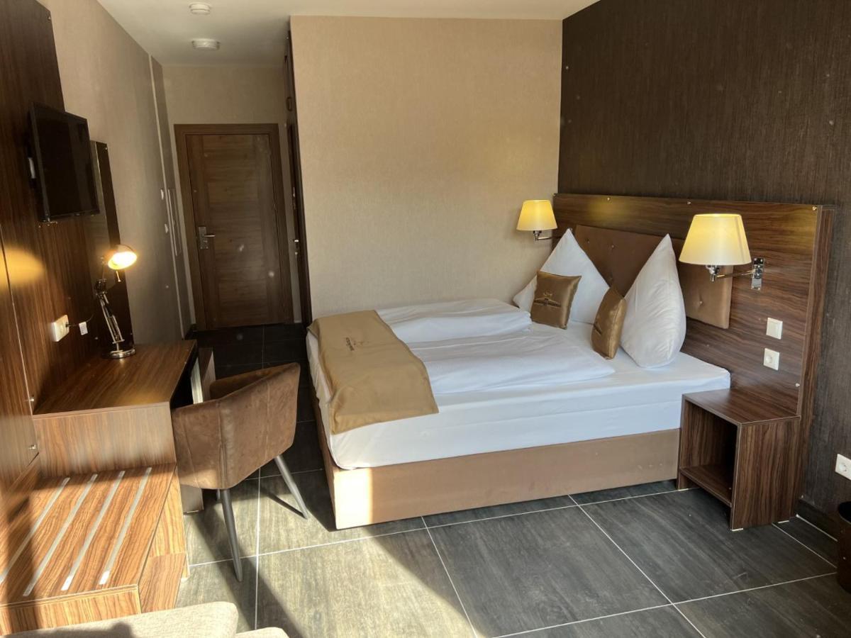 Hotel Pasa Paradies Kostenlose Parkplaetze Hanau Buitenkant foto